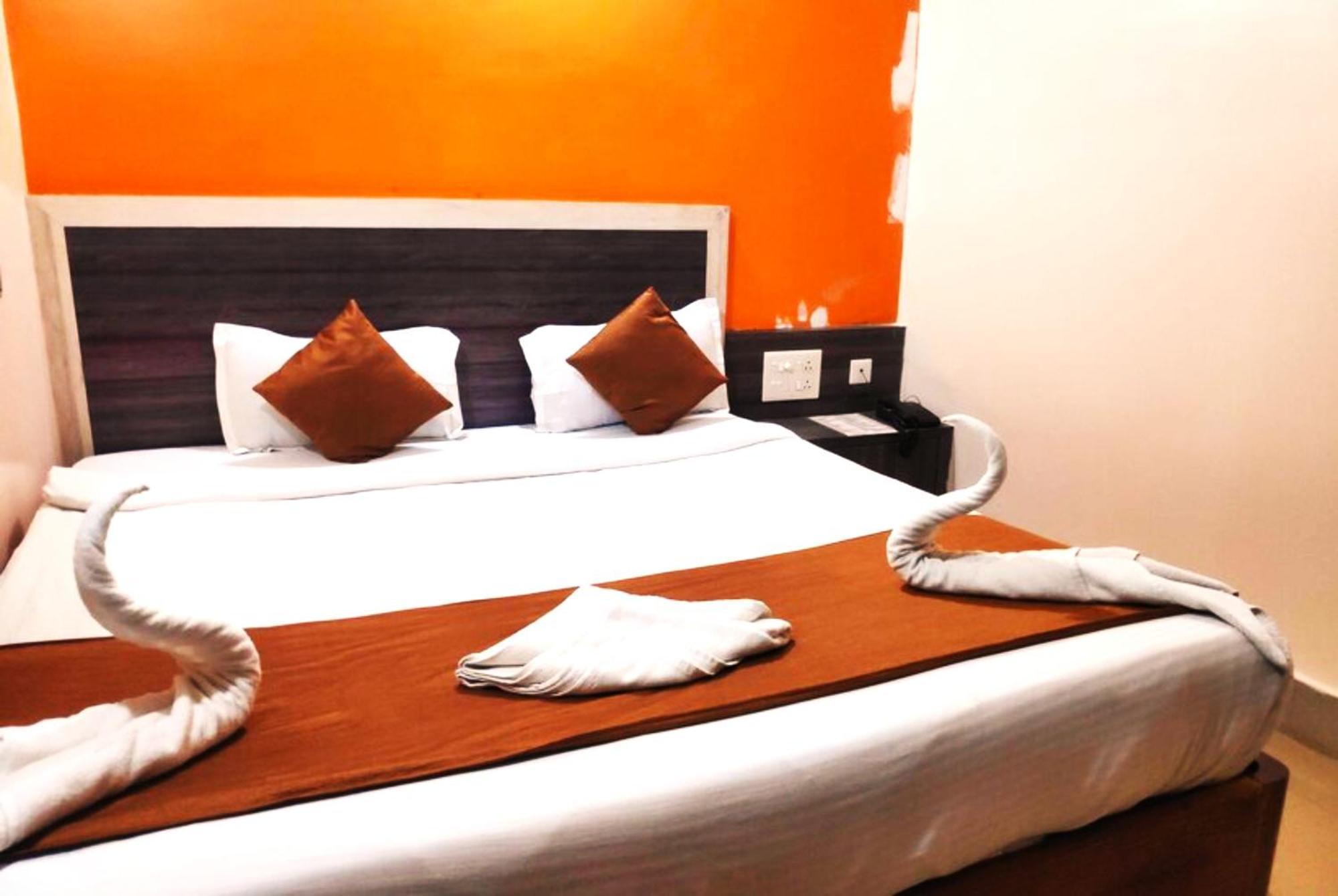 Goroomgo Krishna Residency Puri Near Sea Beach - Spacious Room With Excellent Service Awarded - Best Seller Exteriör bild